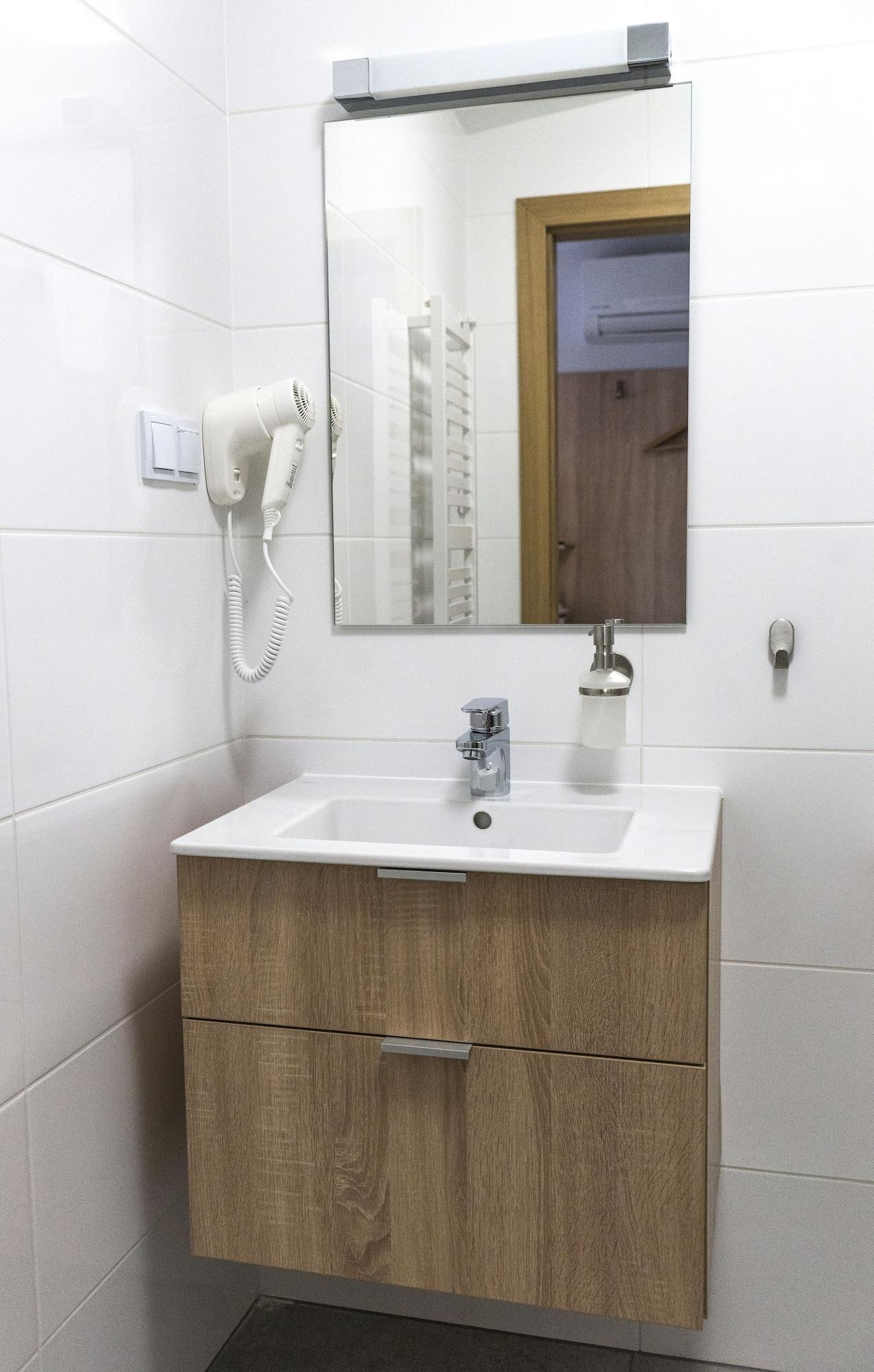 Wine Apartments Краків Екстер'єр фото